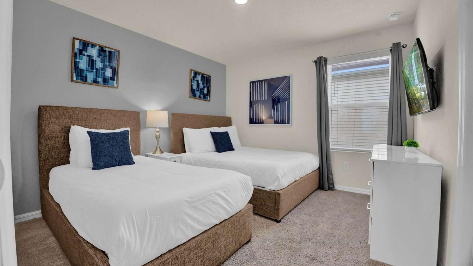 Upstay - Modern Family W Pool Solara *
